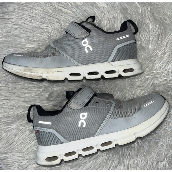 On Cloud Play Shoes Kid's Size 3 Gray Low Top Athletic Running Sneakers - Picture 10 of 16